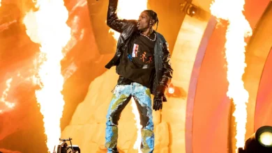 Travis Scott diz que perdeu seu celular no mar em depoimento